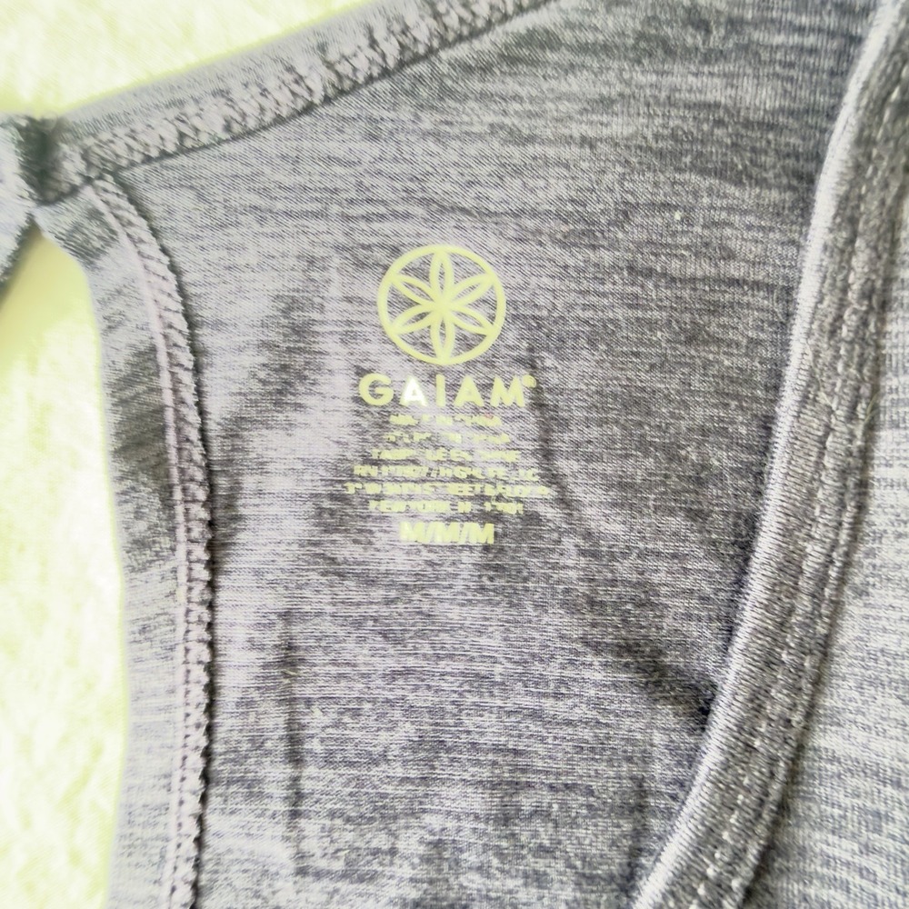 Gaiam Women's Sleeveless Partial Open Back Tank Top Sz Medium - Purple